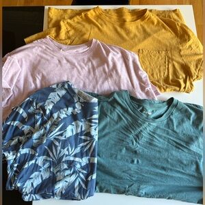Bundle of 5 men’s XL T-shirt’s